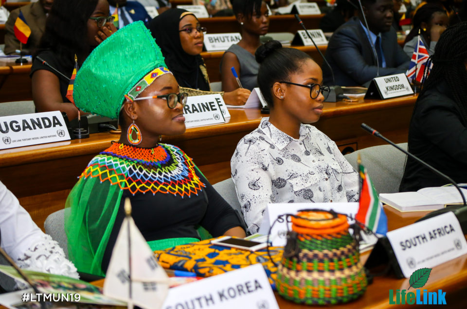 GLITZ. GLAMOUR. GLITTER: HOW #LTMUN19 DELEGATES STOLE THE OPENING DAY WITH THEIR COSTUMES